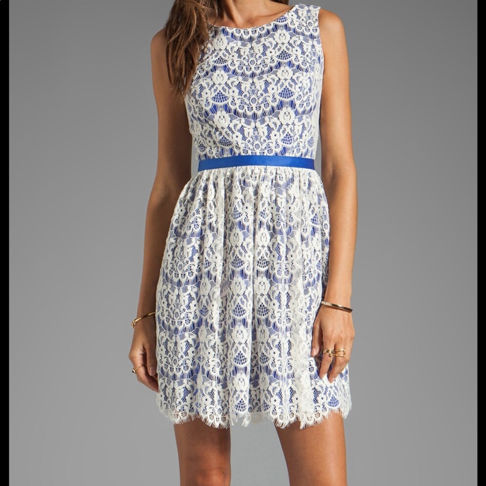 Shoshanna cocktail lace dress